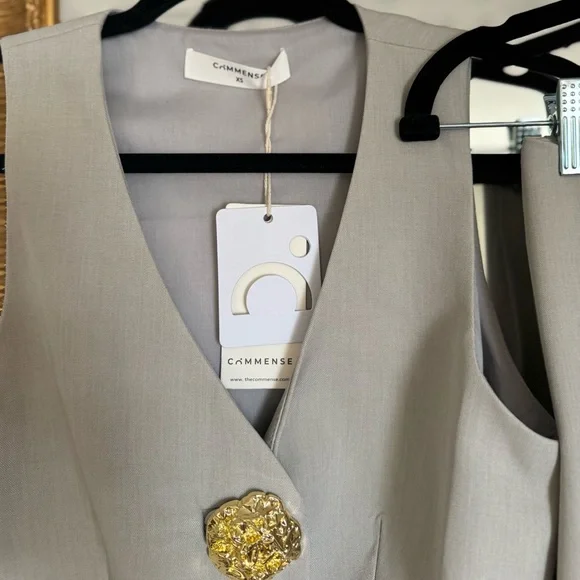 BLOGGERS FAVORITE NWT Commense Tan Pantsuit with Fitted Waist and Wide Leg - Picture 9 of 13